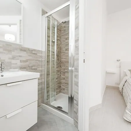White Flat Termini Apartment Rome Room photo