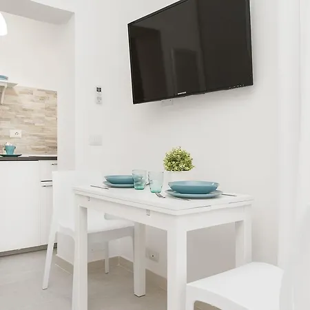 White Flat Termini Apartment Rome Room photo